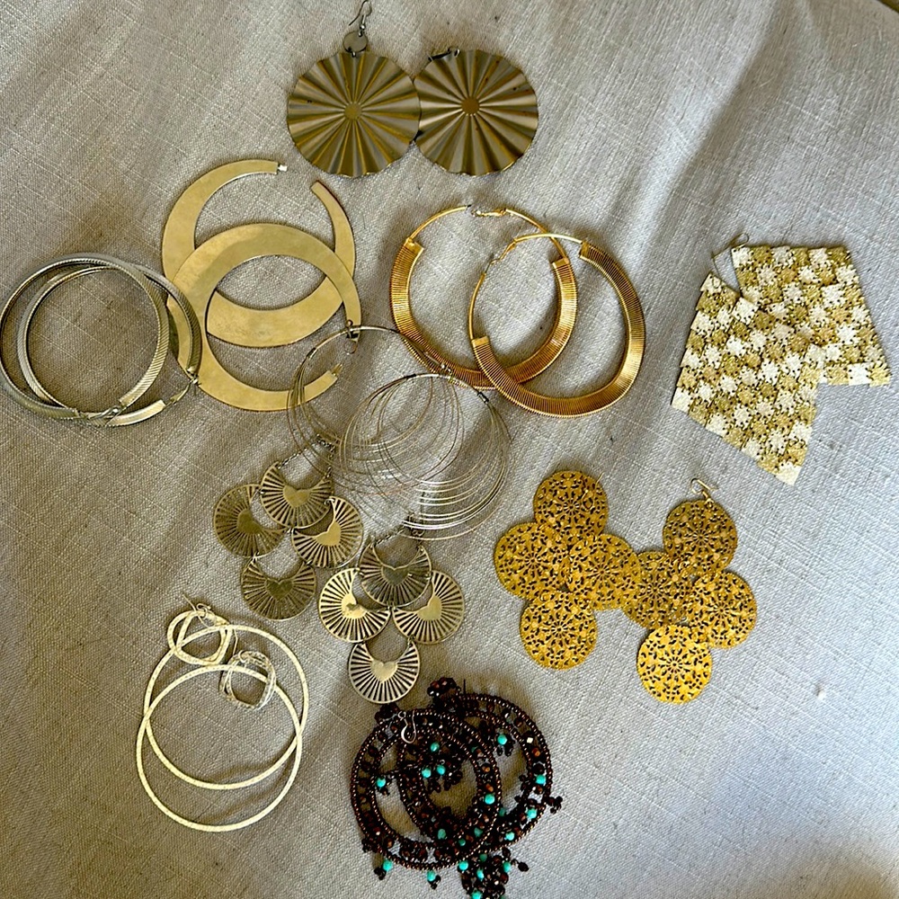 Ten pairs of assorted earrings